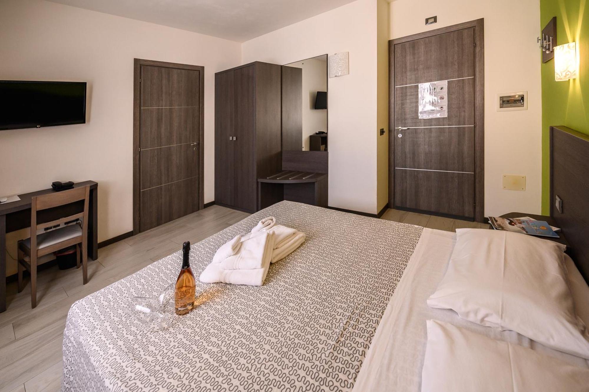 Hotel Rainbow Resort Marsala Exterior photo
